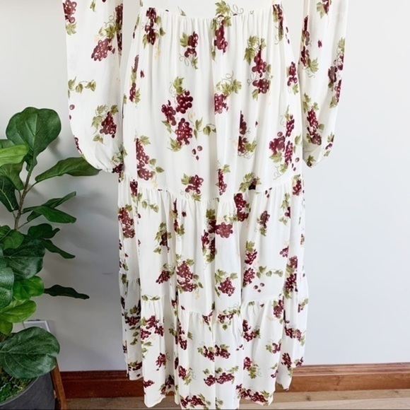 💋Reformation Kelly square neck midi dress. Size 6 - Picture 7 of 12